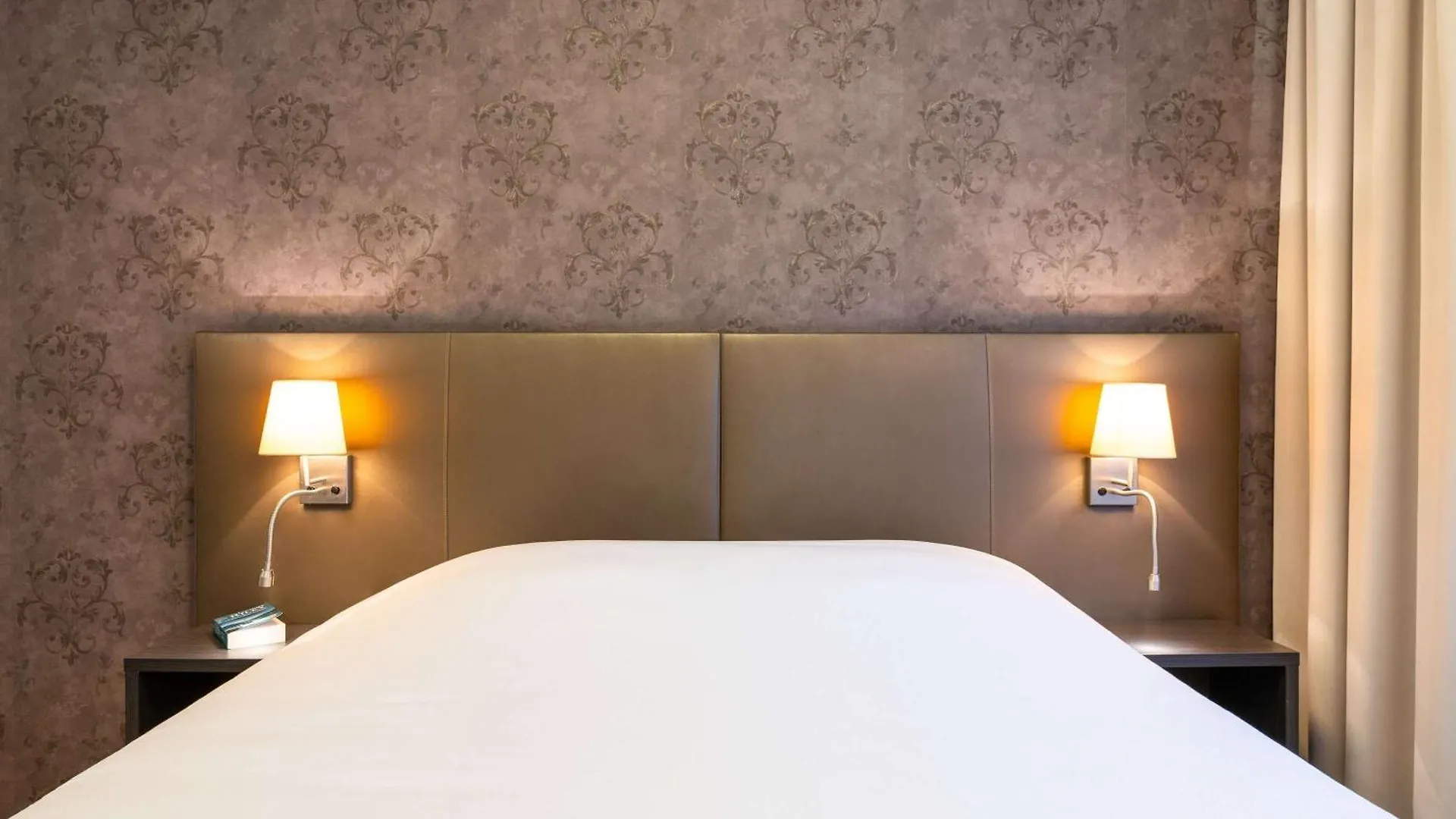 ***  Ibis Styles Hotel Brussels Centre Stephanie Saint-Gilles Belgium