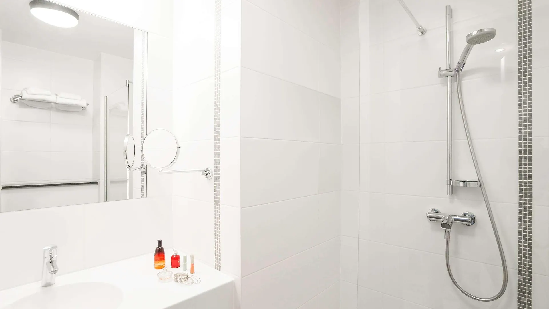 ***  Ibis Styles Hotel Brussels Centre Stephanie Saint-Gilles Belçika