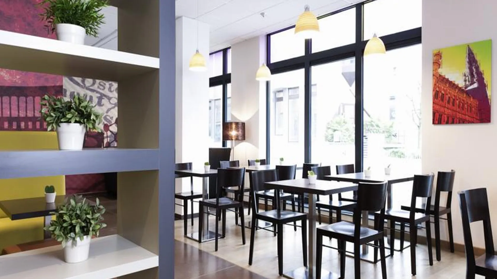 Ibis Styles Hotel Brussels Centre Stephanie Saint-Gilles 3*,  Belçika